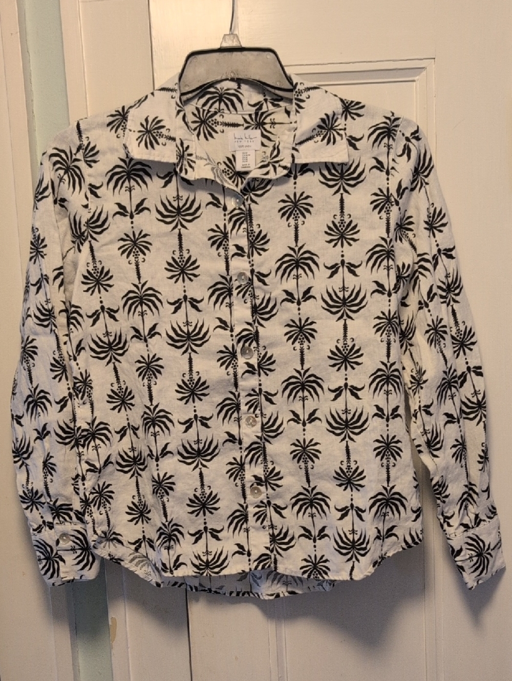 Black Palm Print Button-Up Shirt Nicole Miller Linen - White M